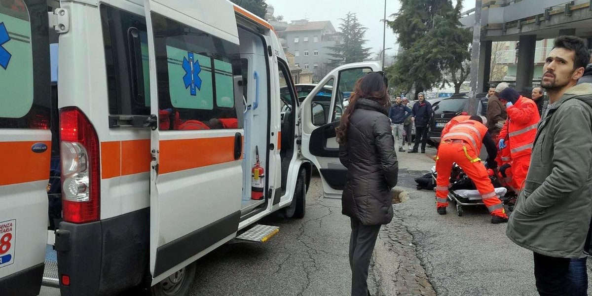 Macerata, Włochy. Strzelanina na ulicy, są ciężko ranni