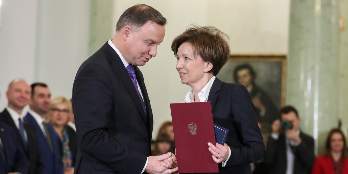 Marlena Maląg zawierała kolejne umowy na czas określony już po przekroczeniu kodeksowego limitu dwóch kontraktów. Potwierdziły to kontrole Państwowej Inspekcji Pracy - pisze "DGP".