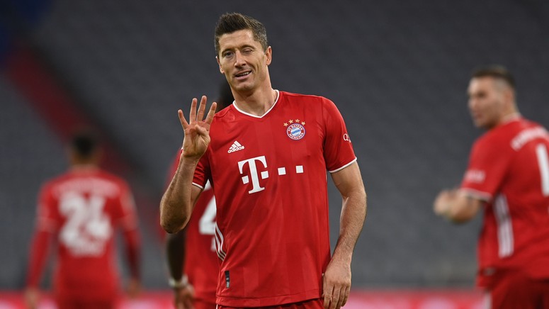 Robert Lewandowski Bartosz Zmarzlik Iga Swiatek Czyli Duze Sukcesy Polakow Felieton Przeglad Sportowy