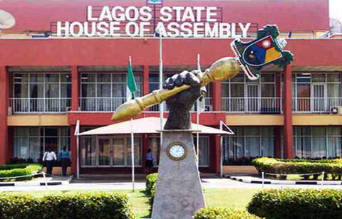 Lagos State House of Assembly members want Akinwunmi Ambode to appear before them on Wednesday, October 30, 2019. (TheNation)