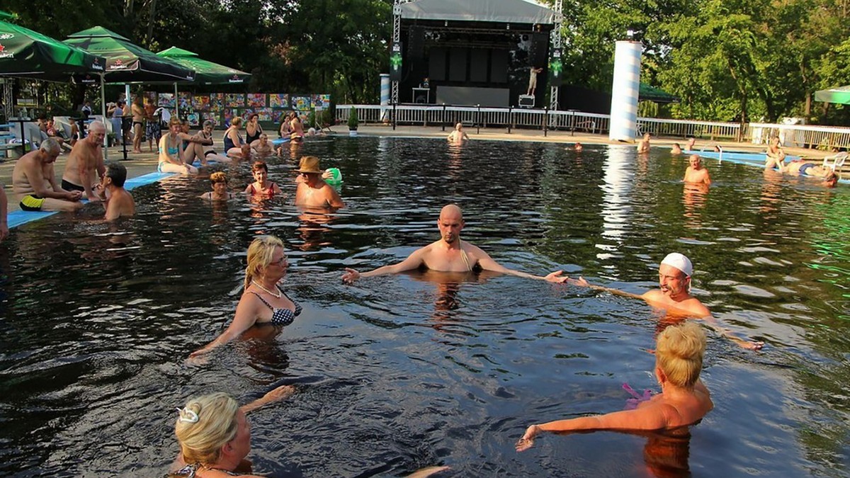 Kupanje dok pada kiša i sneg, noćenje praktično 2.000 dinara: Termalna rivijera na sat od Beograda iznenađenje zime