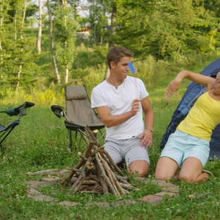 Siófoki szúnyograjzás: 30 éve nem láttak ennyi szúnyogot a Balatonon