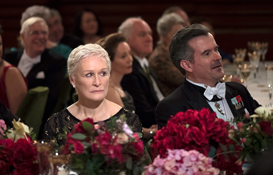 Glenn Close jako Joan Castleman w filmie "Żona" (2017)