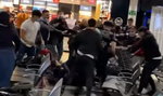Wielka burda na lotnisku pod Londynem. 4 osoby ranne, 17 zatrzymanych