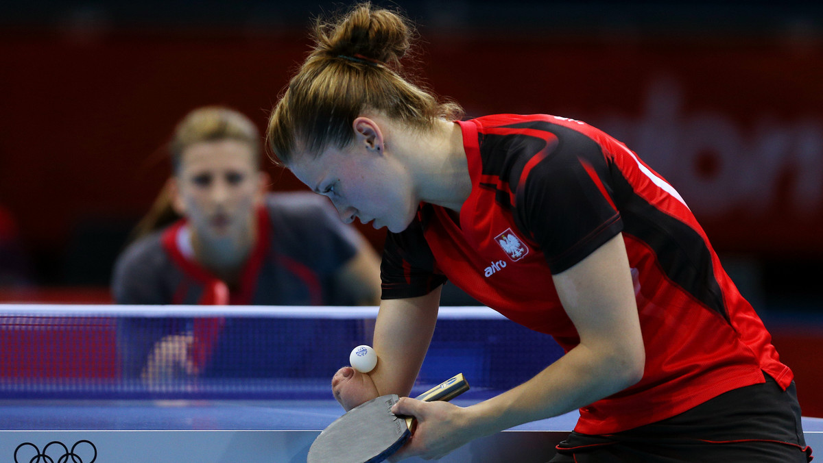 olskie tenisistki stołowe wywalczyły złoty medal drużynowo na igrzyskach paraolimpijskich w Rio de Janeiro. W finale Natalia Partyka, Karolina Pęk i i Katarzyna Marszał pokonały Chinki 2:1. - 12 lat czekałam na drużynową wygraną z Chinkami. Co igrzyska ciągle w czapę i w czapę. Był najwyższy czas przerwać tę dominację! - powiedziała Partyka, która zdobyła w Rio drugi złoty medal