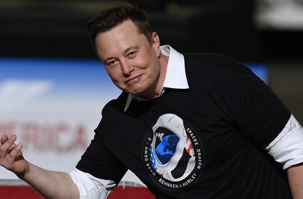 Elon Musk chce ponownie zatrudnić część zwolnionych pracowników