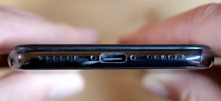 Pierwszy iPhone z USB C na aukcji warty już ponad 100 tys. dol.