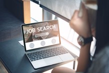 Jedno słowo w ogłoszeniu o pracę może narazić firmę na kłopoty. Od 24 grudnia