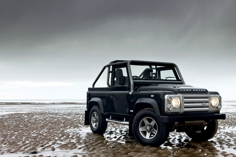 Land Rover Defender SVX: zalotny sześćdziesięciolatek