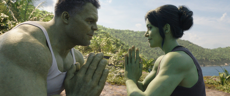 Mark Ruffalo i Tatiana Maslany w serialu "Mecenas She-Hulk"