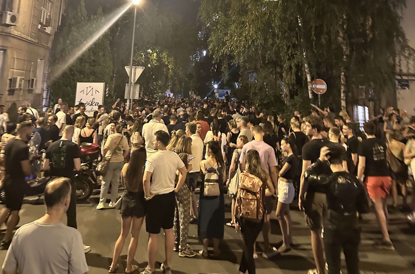 PU Vračar traže puštanje uhapšenih