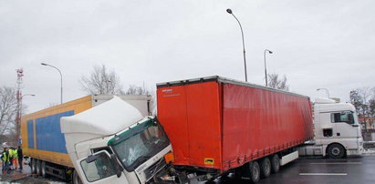 Zderzenie dwóch tirów. I koniec marzeń o podróży!