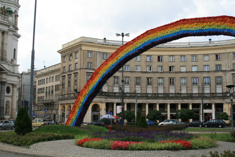 Tęcza na placu Zbawiciela