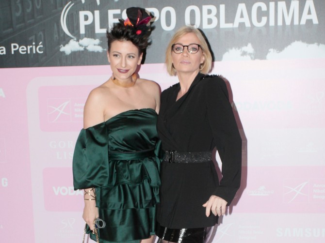 139768_fashion-selection-dusica-jakovljevic-i-tanja-radjenovic-na-reviji-suzane-peric