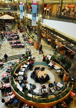 Plazateszt A Westend A Leghatalmasabb Blikk