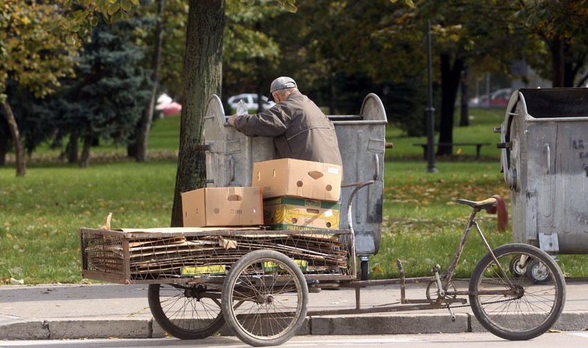 Formiraće se "klasa beskorisnih" koji će biti praktično nezapošljivi