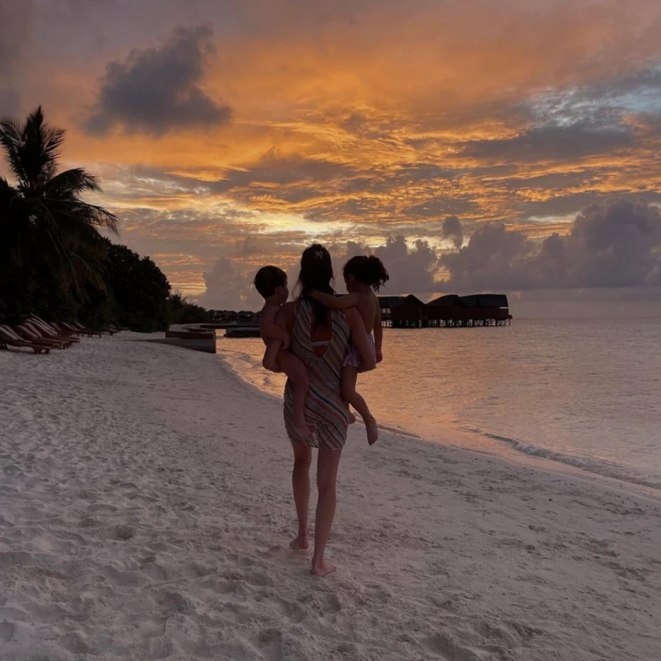 Jelisaveta sa ćerkom i sinom