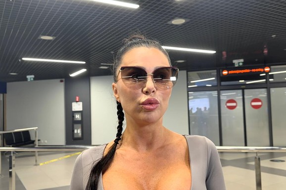 "IMAĆU NAJVEĆI HONORAR U ISTORIJI RIJALITIJA" Stanija ne priča sa majkom zbog ulaska u Elitu - Progovorila o susretu sa Asminom i Majom: "Ovu priču sam ja napravila"