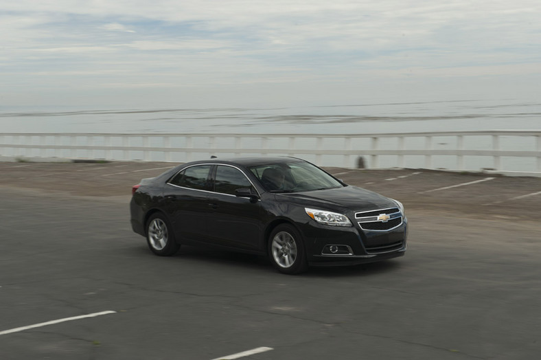 Chevrolet Malibu pod napięciem