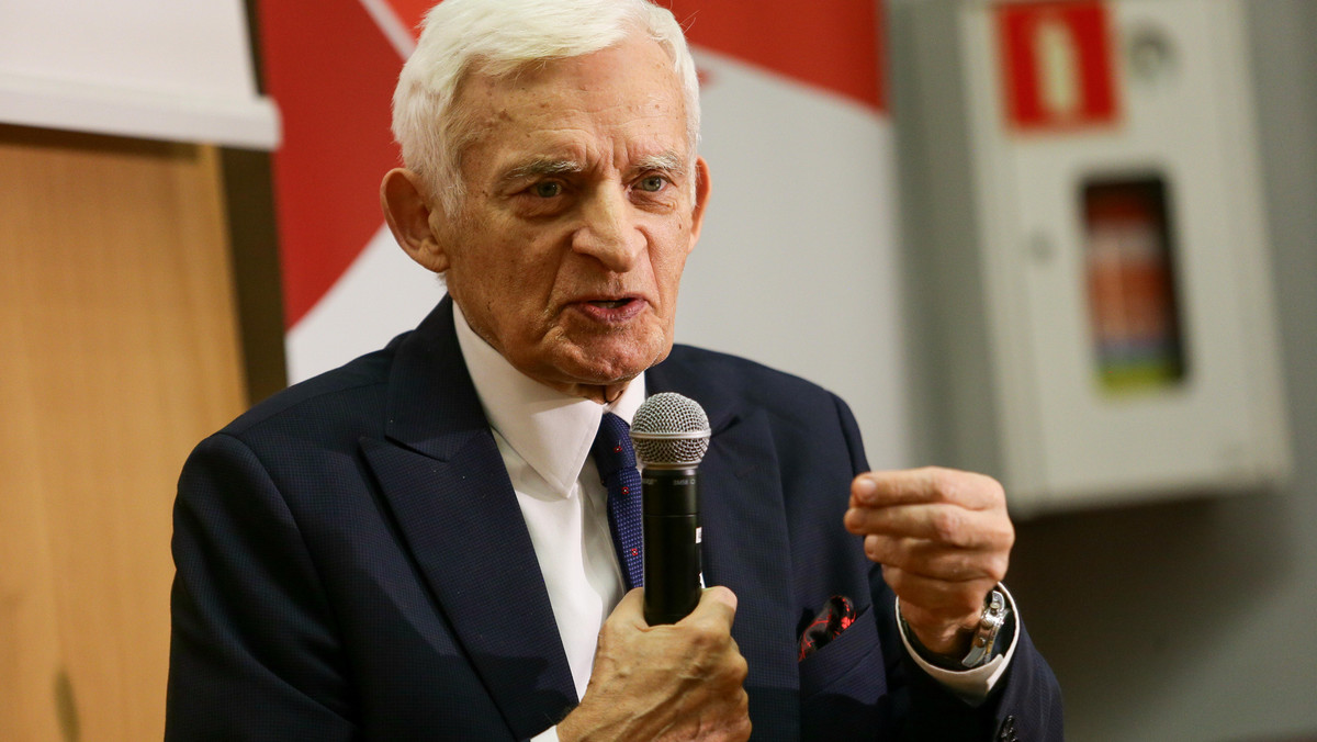 Jerzy Buzek o kulisach wejścia Polski do NATO. "Mieliśmy asa w rękawie" 