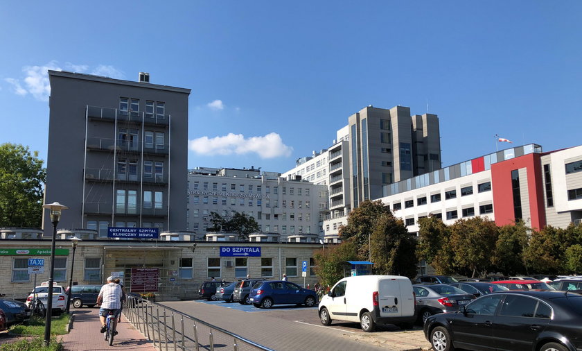 Warszawski szpital MSWiA wstrzymuje przyjęcia pacjentów niezakażonych koronawirusem