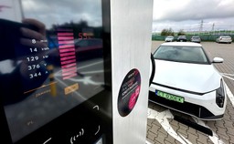 płonące elektryki to mit? twarde dane straży pożarnej za 2025 rok