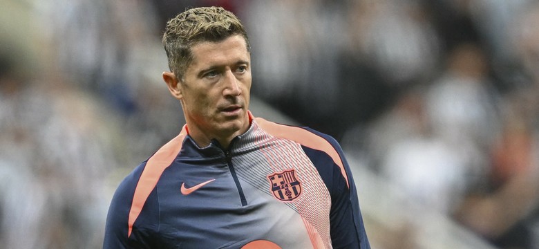 Lewandowski w kadrze Barcelony na mecz z Elche. Nie ma pewności, że wejdzie na boisko