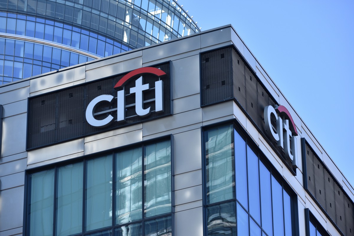 Citi Handlowy podnosi cele strategiczne po sprzedaży biznesu detalicznego