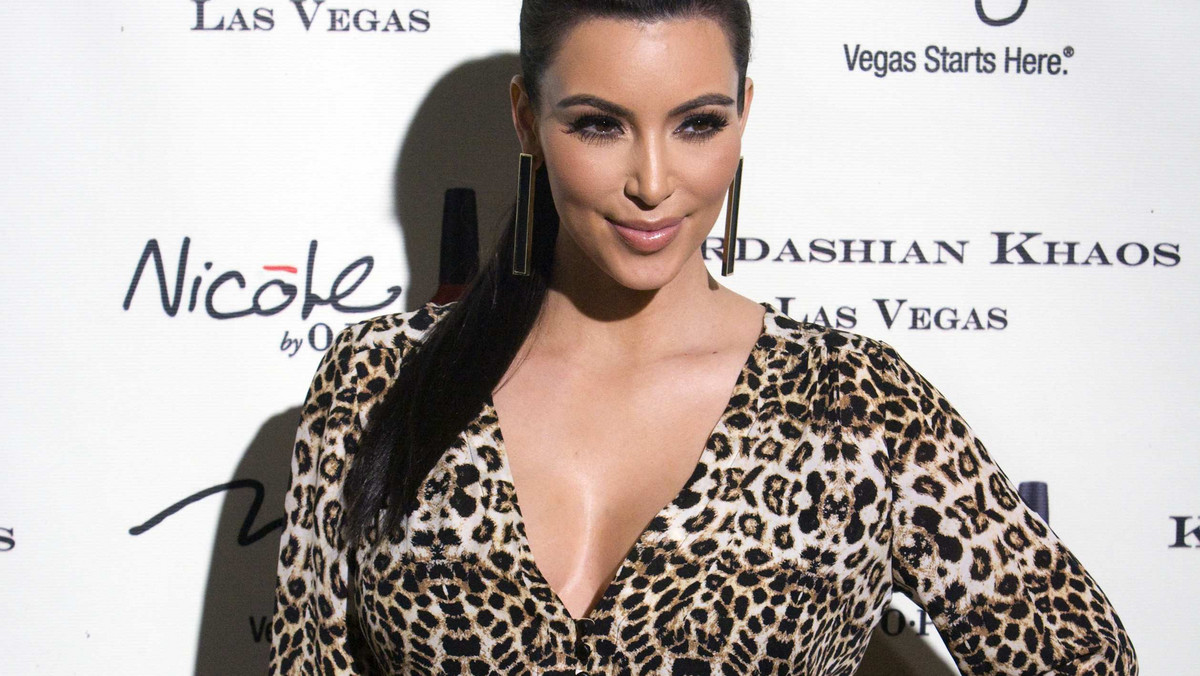 Kim Kardashian, była żona Krisa Humpriesa, jest znów wolna. Tym razem to nie ona zakończyła związek, ale jej "dwutygodniowy" partner. Czyżby Kardashian biła kolejne rekordy?