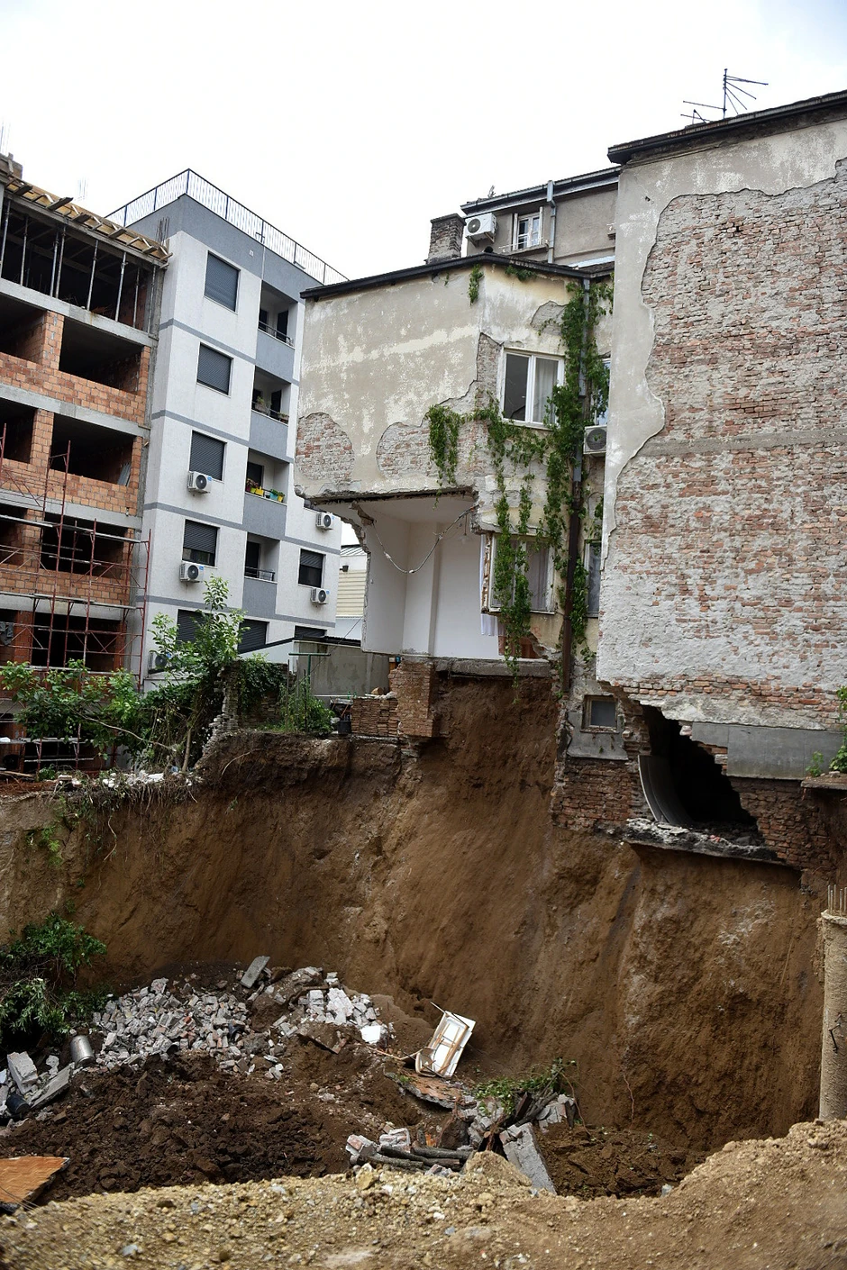 Zgrada, Vidovdanska, Vračar, Urušavanje