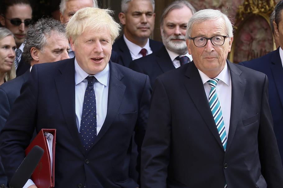  Jean-Claude Juncker i Boris Johnson po spotkaniu w Luksemburgu (wrzesień 2019 r.)