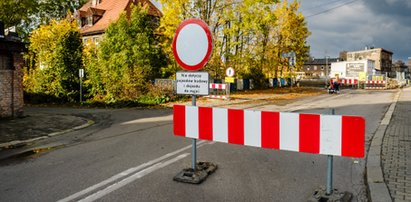 Znowu zamykają ulice w Chorzowie. 8 miesięcy postoimy  w korkach z powodu przebudowy kolejowej