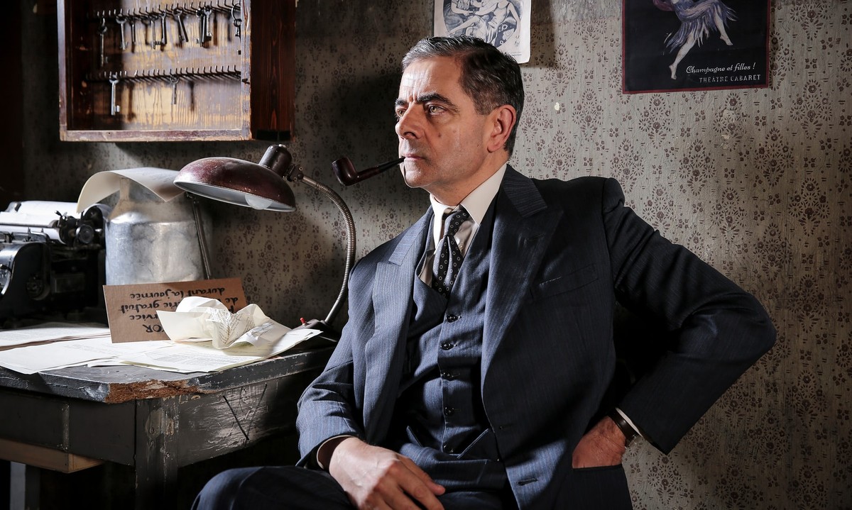 Rowan Atkinson w serialu "Komisarz Maigret"