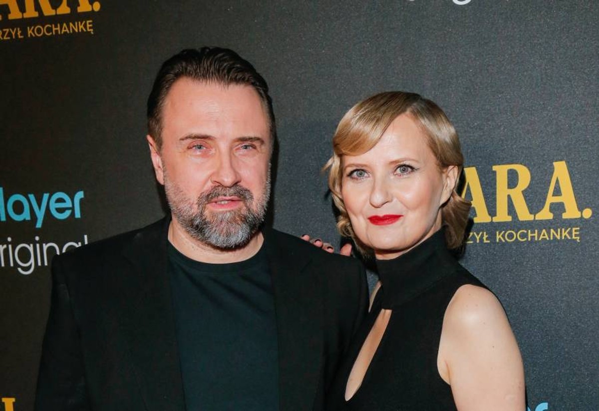 Marek Modzelewski napisał scenariusz do serialu "Klara", w którym Iza Kuna gra główną rolę