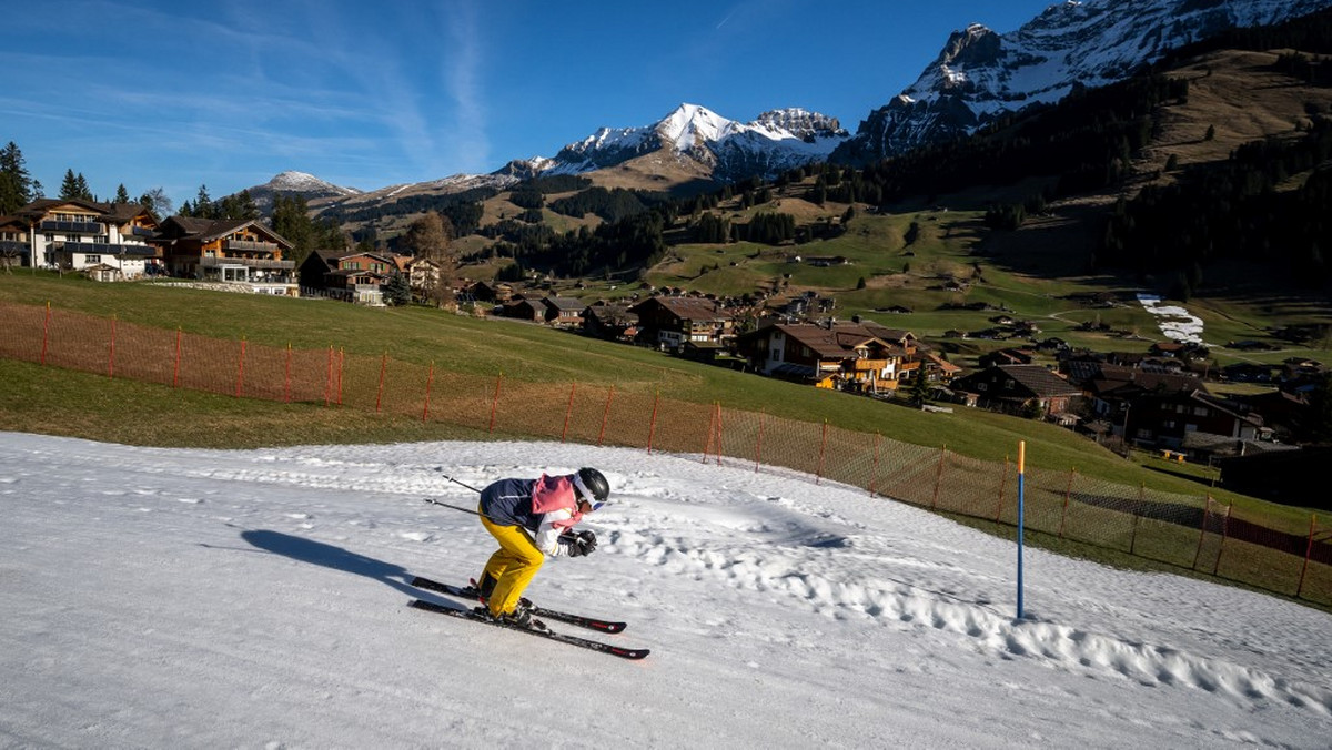 Problemy ze śniegiem w alpejskich kurortach narciarskich (Szwajcaria)