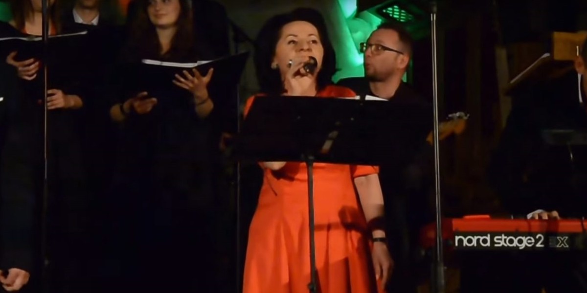 Anna Paluch śpiewa gospel