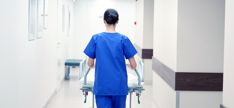 Pielęgniarka: rząd traktuje nas jakbyśmy były niezniszczalne, a nam zaraz skończą się siły