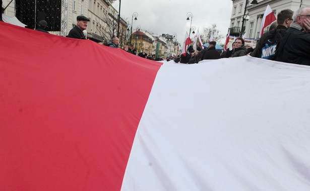 W Warszawie utrudnienia drogowe w związku z rocznicą katastrofy smoleńskiej