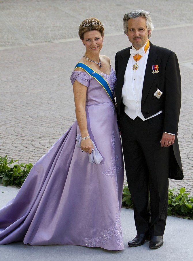 Princeza Marta i Ari Ben