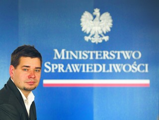 Resort wycofuje się z podniesienia progu kradzieży do 1 tys. zł