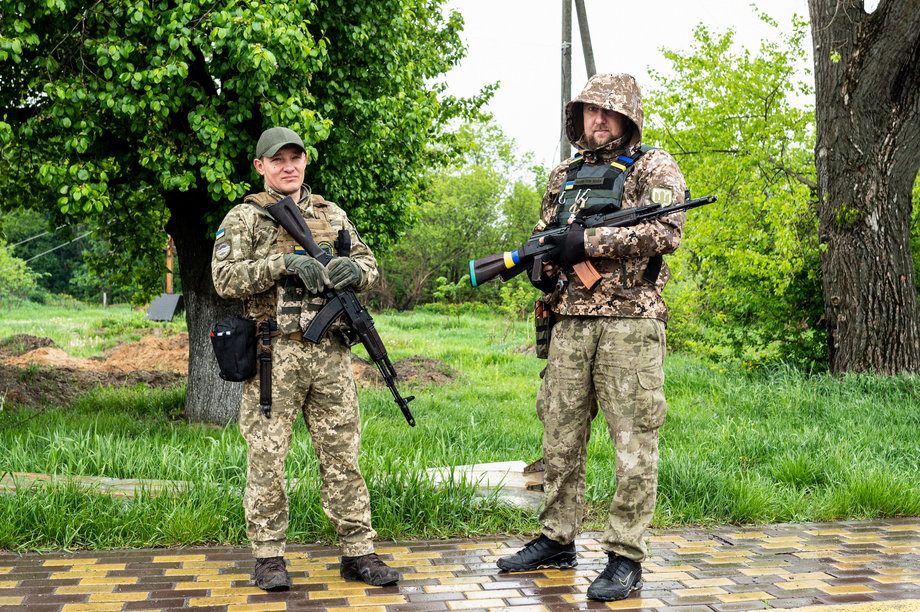Ukraińscy żołnierze w Hostomlu, 15 maja 2022 r. 