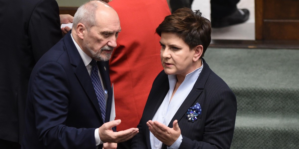 Antoni Macierewicz i Beata Szydło