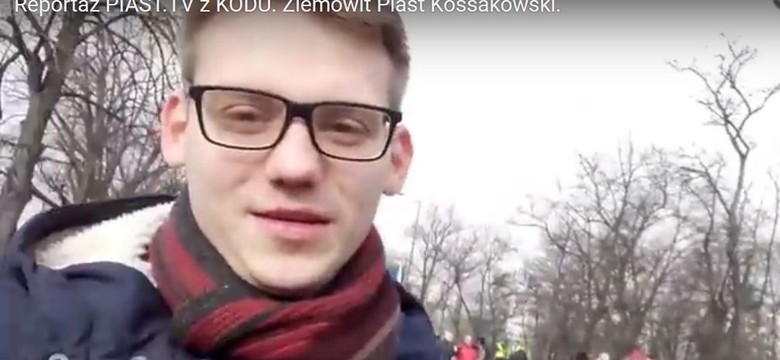 Zadawał niewygodne pytania Komorowskiemu. Youtuber Ziemowit Kossakowski został dziennikarzem portalu TVP