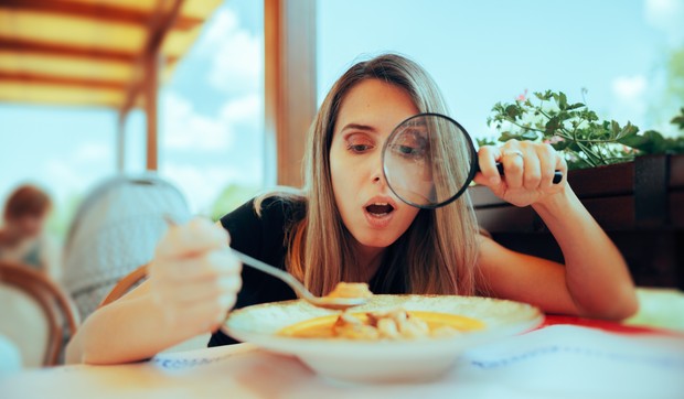 Kod ortoreksije ne jede se ništa osim hrane koju osoba smatra čistom i zdravom