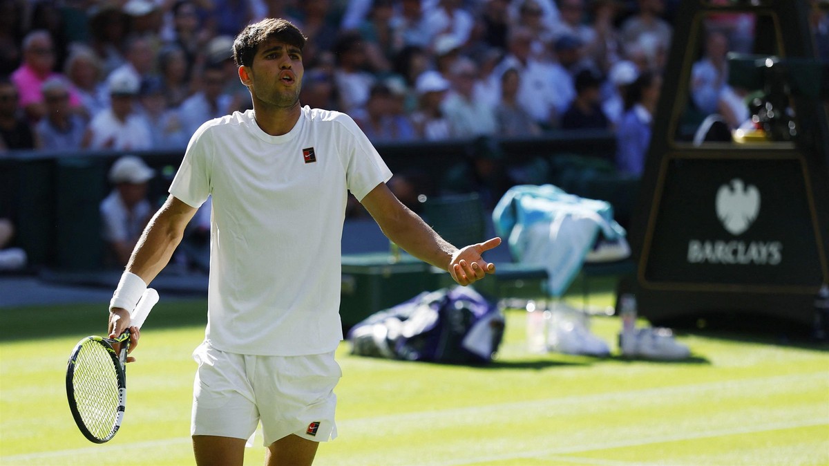 Niesamowite sceny podczas Wimbledonu. Przerwanie meczu i Alcaraz na trybunach