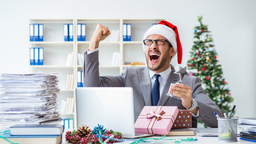 będzie dodatkowa premia roczna w wysokości miesięcznego wynagrodzenia. kiedy można spodziewać się wypłaty?