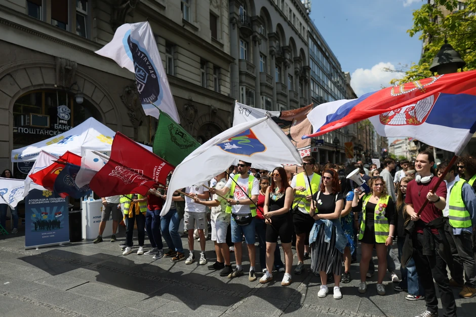 Beograd protestna šetnja