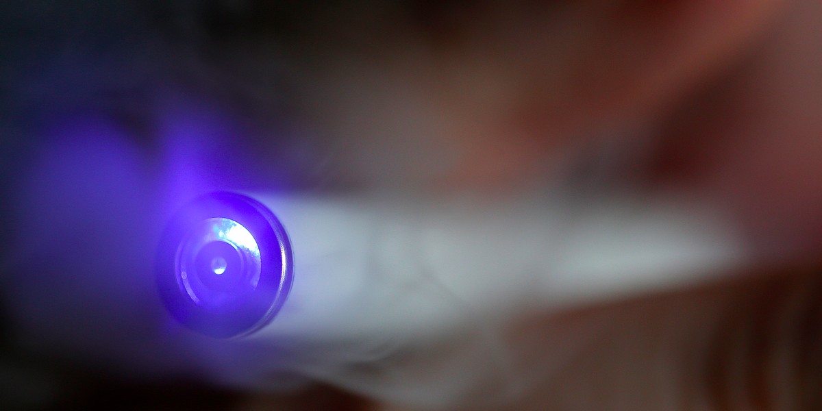 An electronic cigarette