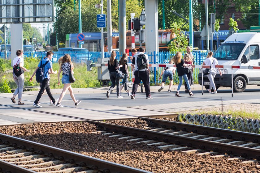 Piesi narażają się na niebezpieczeństwo