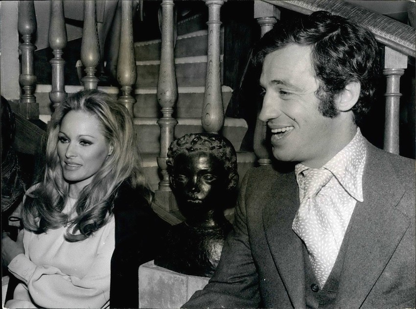 Žan pol Belmondo Ako mi neko ponudi film, odgovoriću: “Tu sam” - izjavio je danas Belmondo sa uobičajenim osmehom na licu.